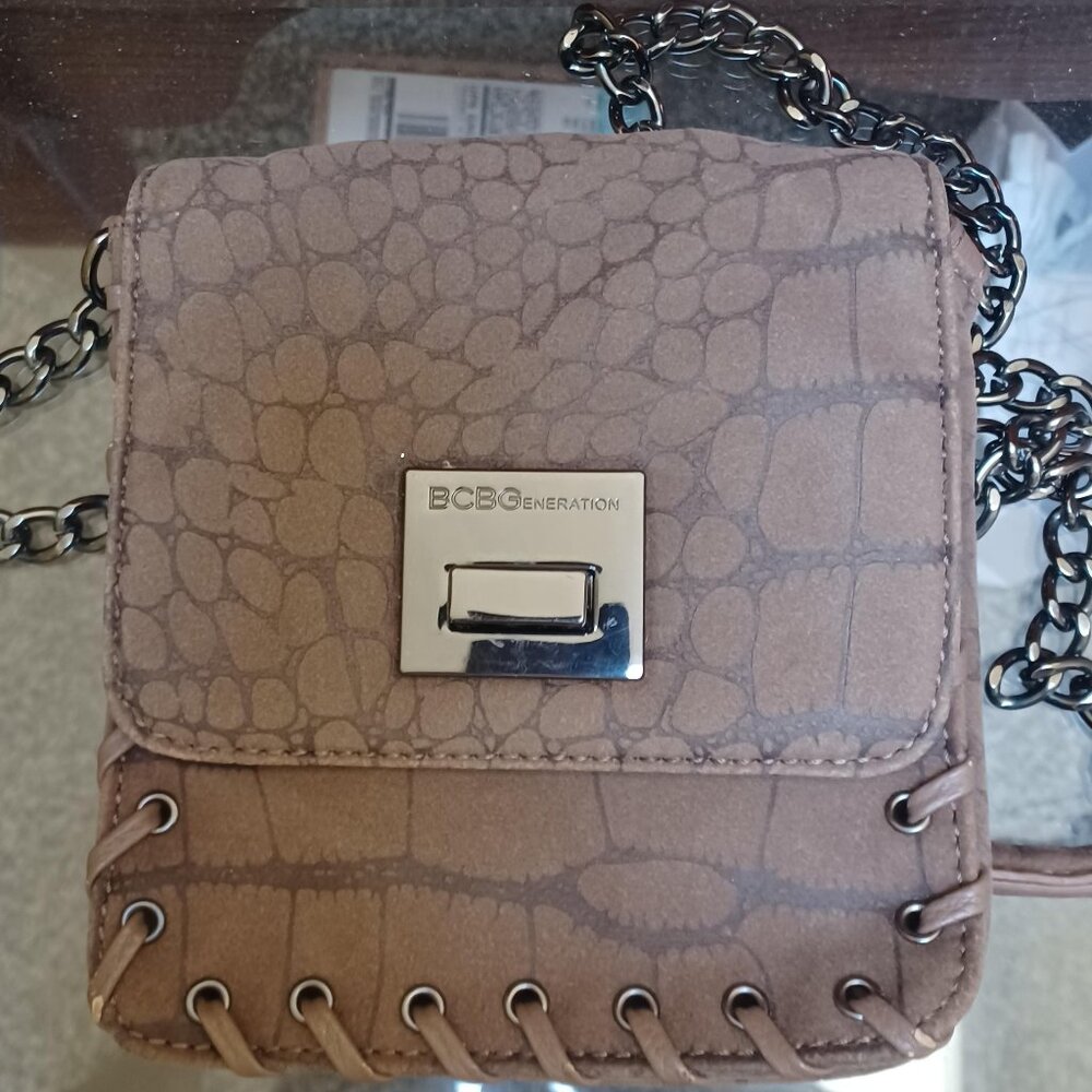 BCBGeneration small cross body with chain